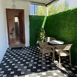 Guest house White *