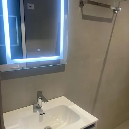 White בית הארחה Kamez