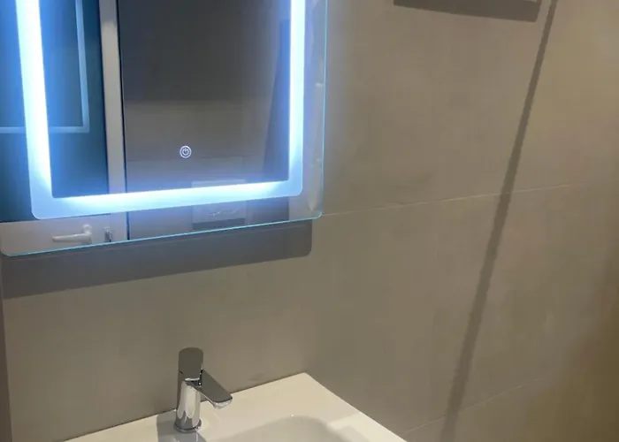 White 게스트하우스 Kamez